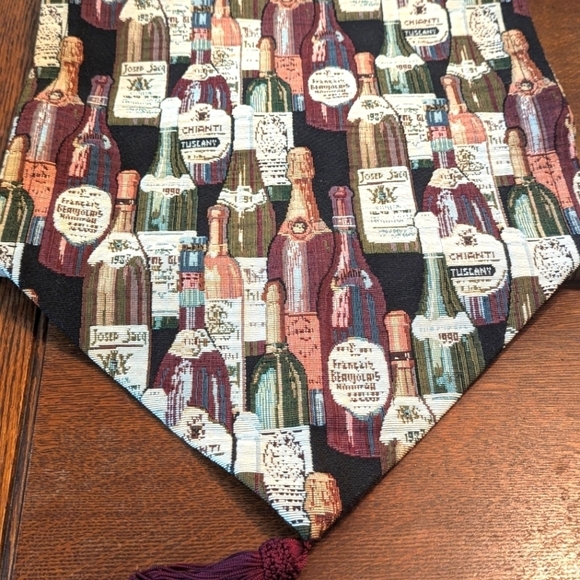 Vintage OOAK Wine Bottle Motif Tapestry Table Runner with Tassels - Picture 2 of 12